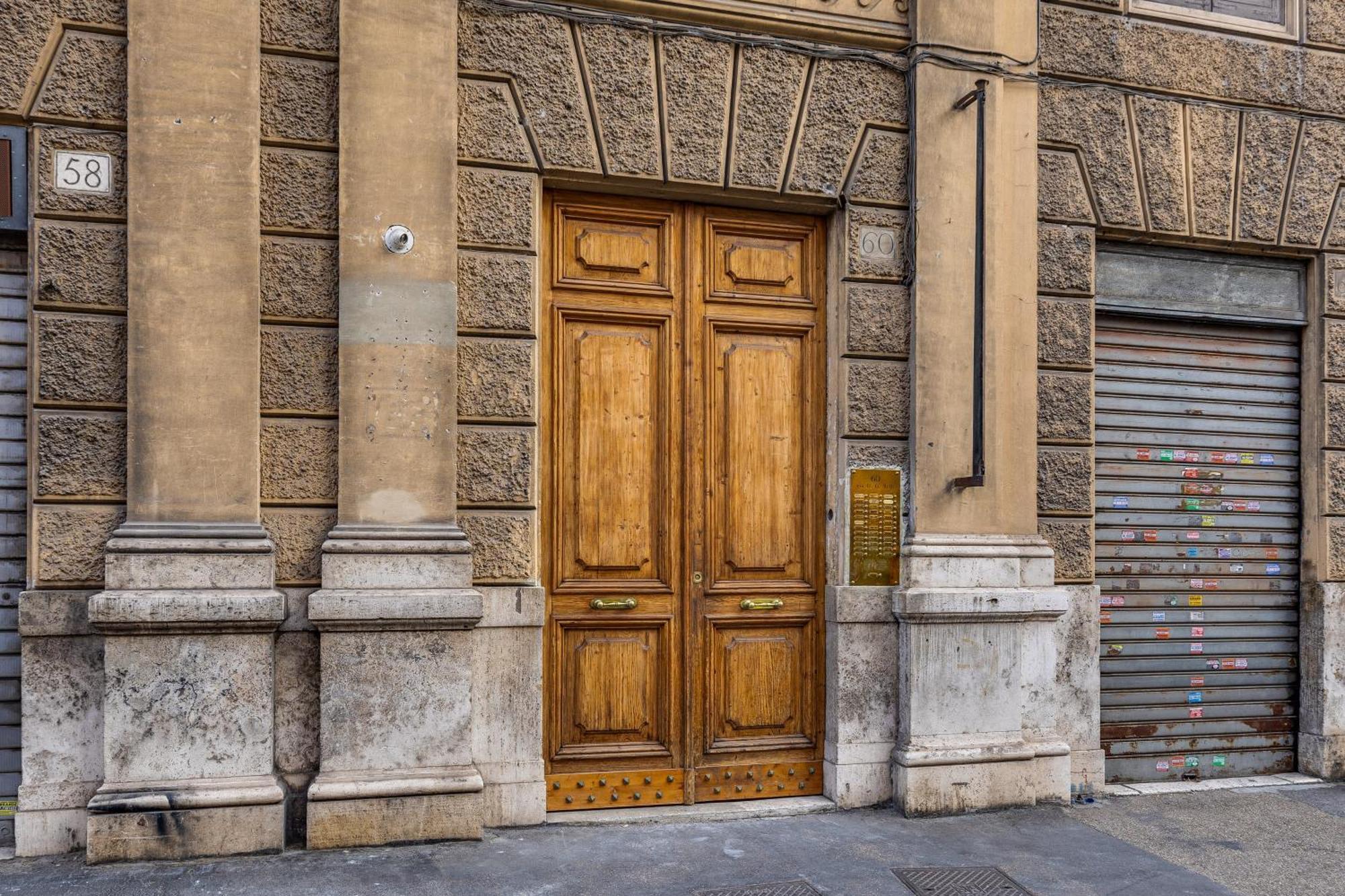 Belli Vatican By Flatinrome Pensión